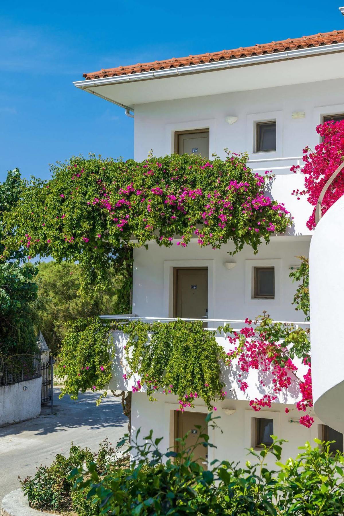 Bitzaro Palace Hotel Kalamákion Exterior foto